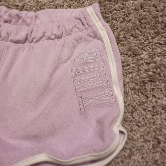 💗PINK Victoria's Secret Women's Lavender Shorts - Picture 3 of 4